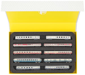 Feldherr Magnetic Box yellow for model railway locomotives, wagons and vehicles - 5 slots for Z Gauge - horizontal
